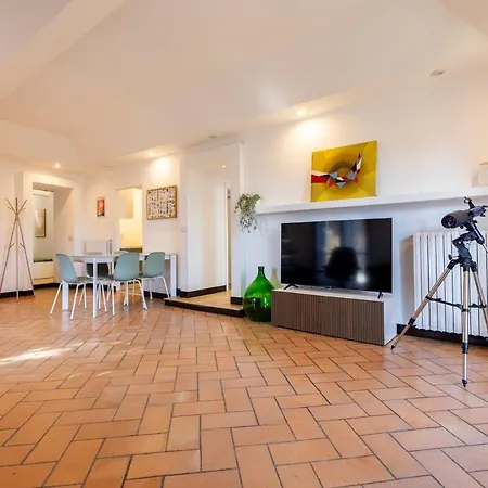 15th-century Apt, City-mxp Train Apartment Milan